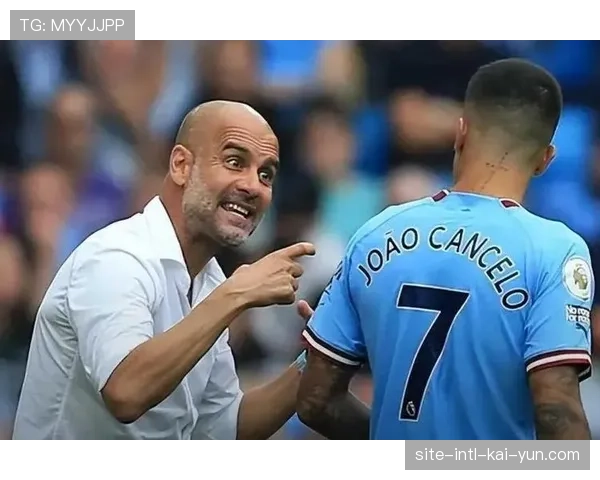 瓜迪奥拉边后卫内收变阵 曼城控球率62%掌控中场