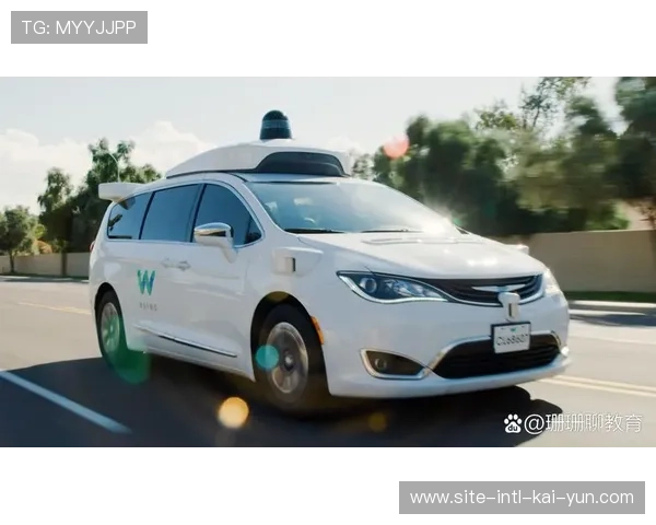 自动驾驶补给车在平缓赛段开启试点 探索了后勤保障的无人化路径